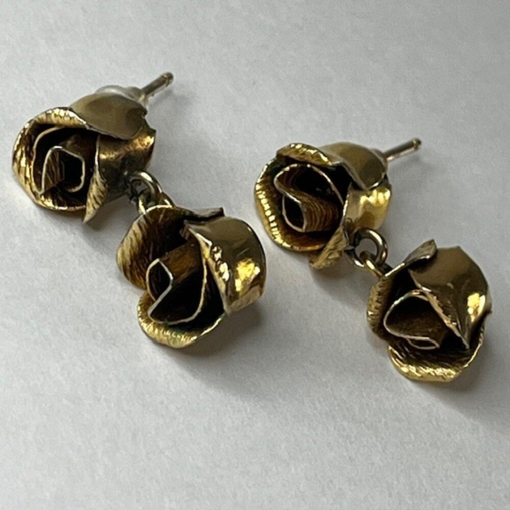 Vintage Rose Bud Dangle Earrings Gold Tone
